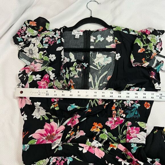 Love, Fire Black Floral Flutter Sleeve Jumpsuit - Picture 6 of 12